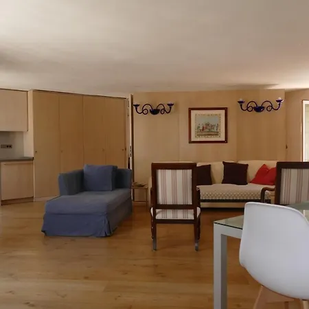 84m² - Quartier St Germain Des Pres